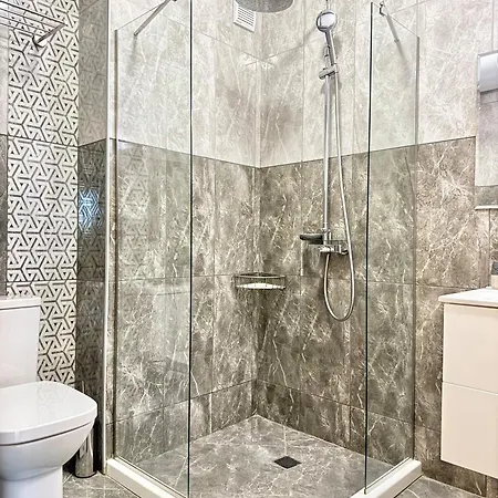 Sea View Allure With Balcony דירה *