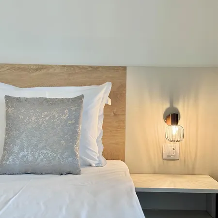 شقة Sea View Allure With Balcony